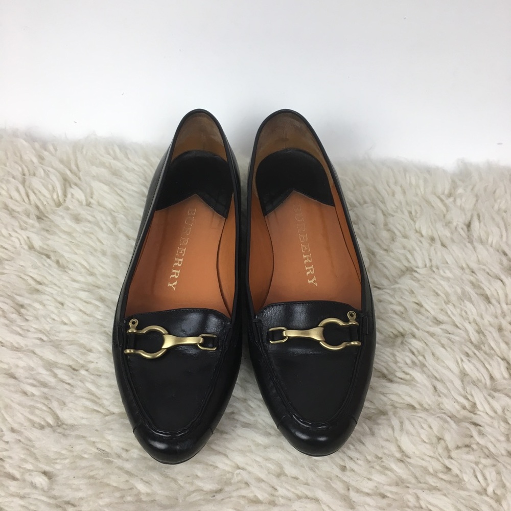 Burberry pointed toe loafer flats brass buckle - Picture 2 of 8